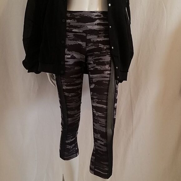 90 degree reflex small activewear - Picture 1 of 8